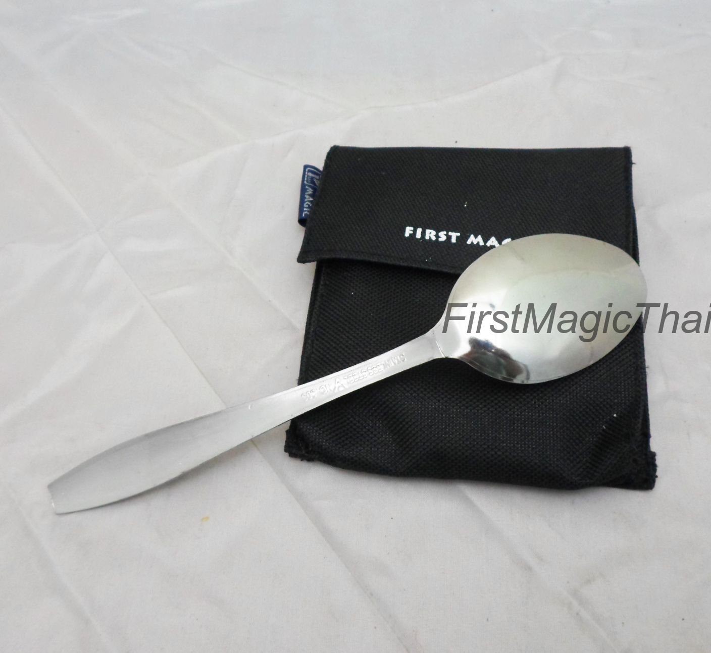 กัดช้อน (Bite Out Spoon)