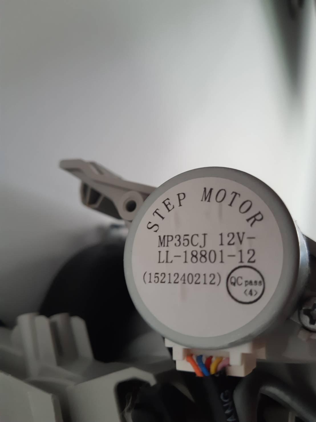 STEPPING/SWING MOTOR MCWE24GB5AAA