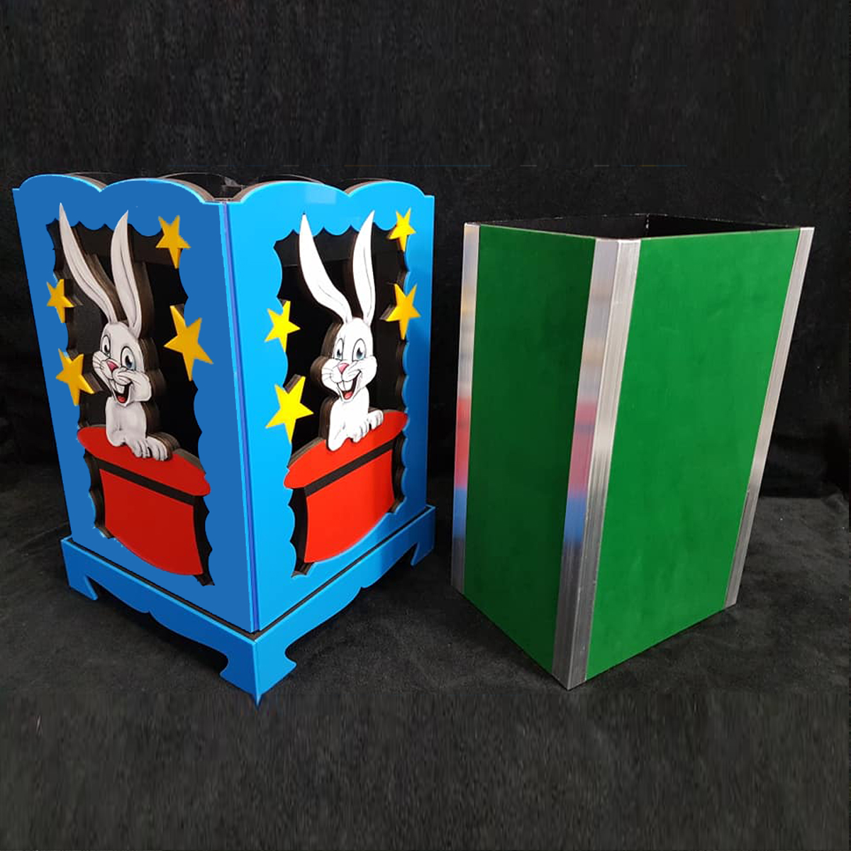 กล่องเสกของ ลายกระต่าย+ดอกไม้ / Tora Rabbit Squared Production