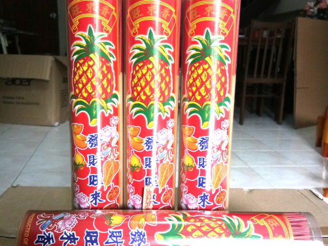 ธูปกระปุกยาว 33cm. 850g. สีธรรมชาติ ตราสับปะรด ตราสับปะรด