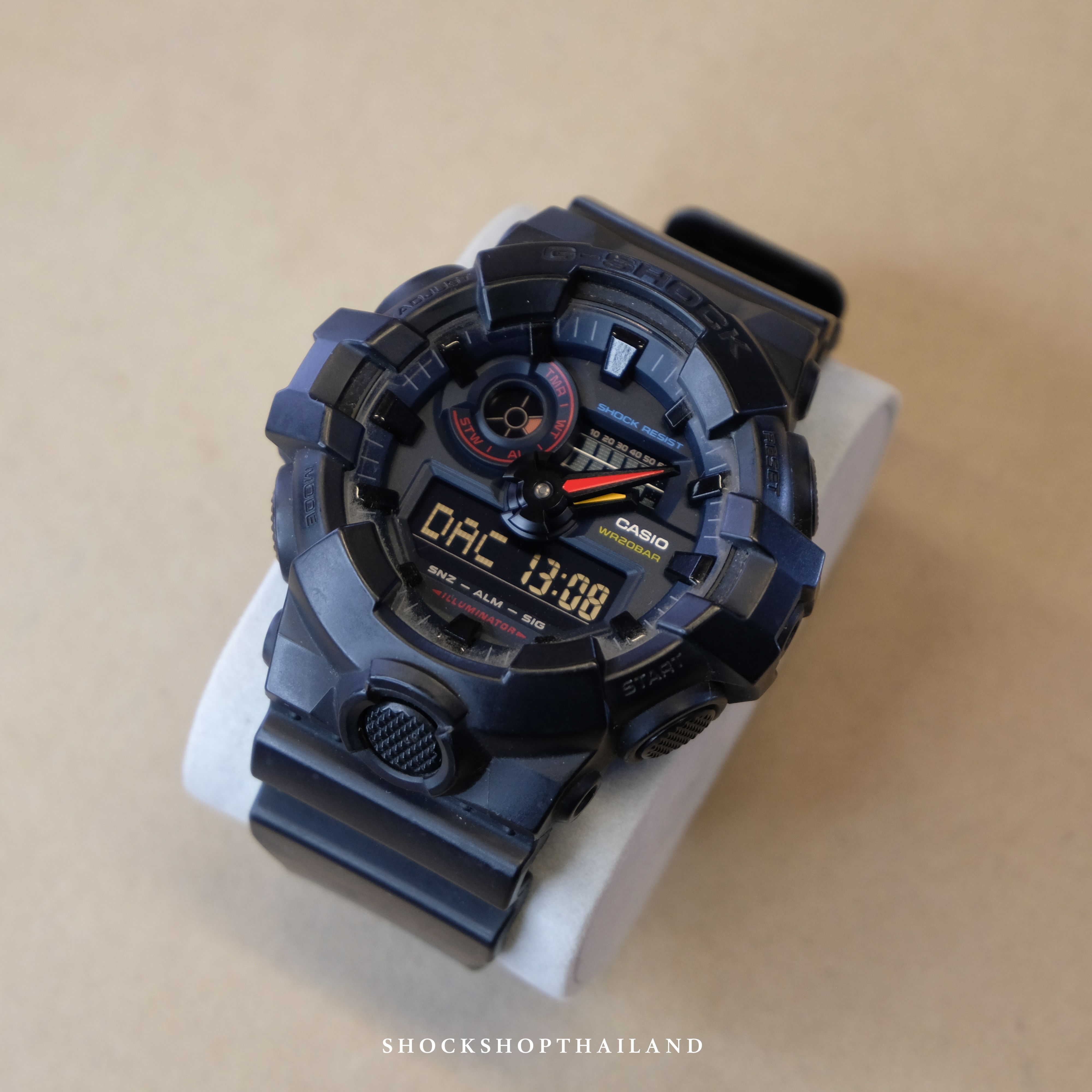 Casio G-Shock นาฬิกาผู้ชาย มือสอง ของแท้ รุ่น GA-700BMC-1A ซีรีส์ GA-700 จีช็อค