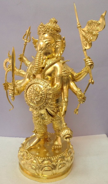 พระพิฆเนศ ปางปราบพญามาร 8 กร 9นิ้ว เนื้อทองเหลือง ลงรัก ปิดทองแท้