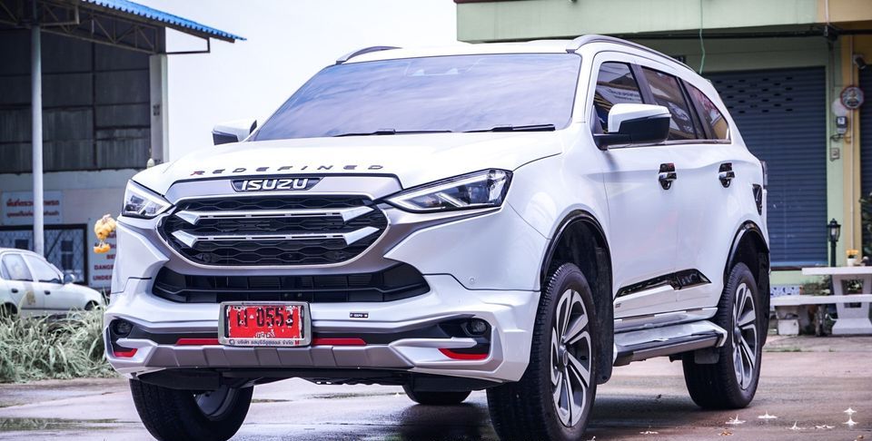 ชุดแต่ง Isuzu Mu-X 2021 By Redefined