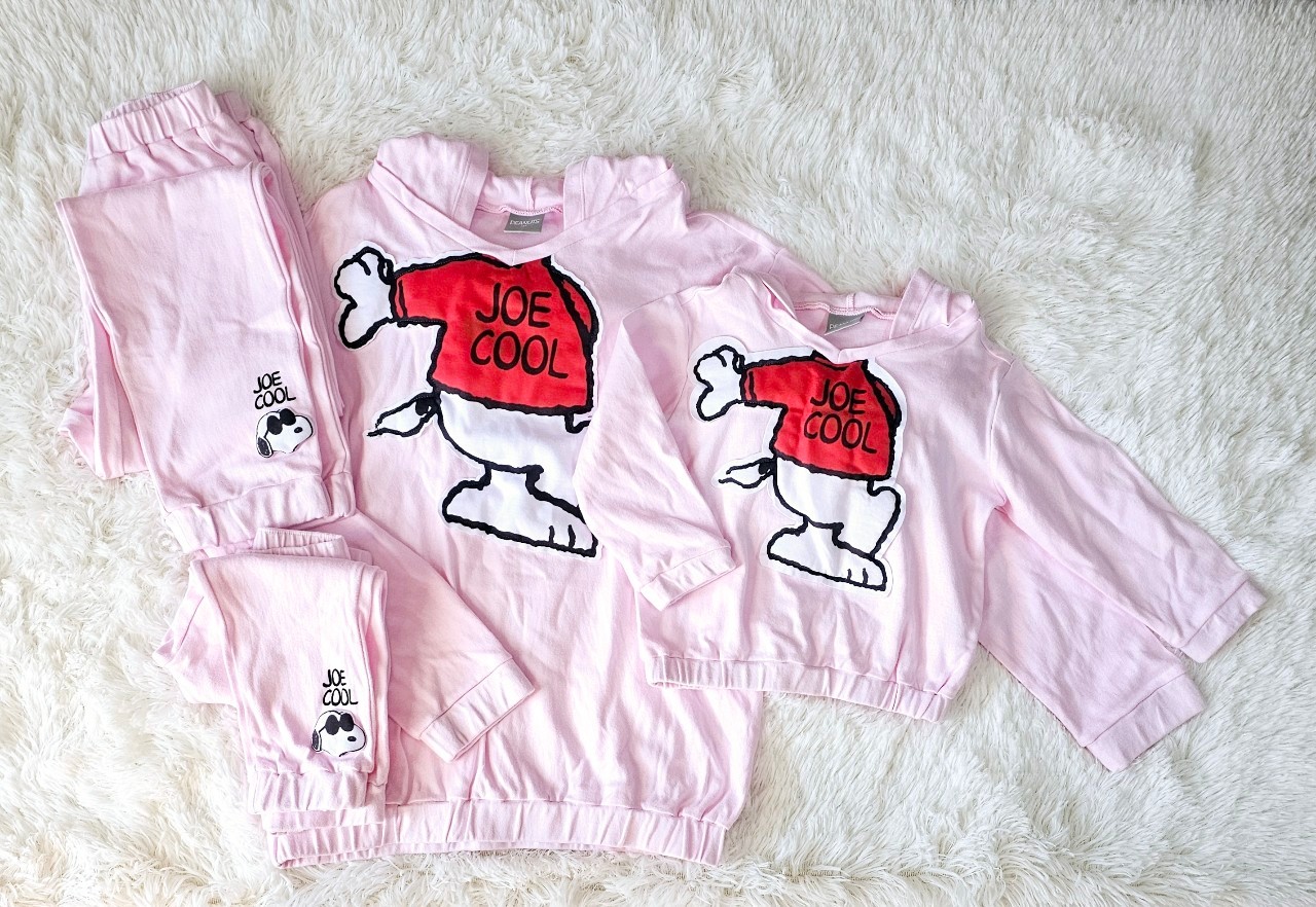 ชุดเซ็ท Peanuts เสื้อแขนยาว กางเกงขายาว ไซส์ 24m /12y Snoopy Laugh by ChaLom มือสอง เหมือนใหม่ ไม่มีตำหนิ