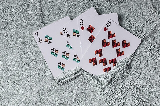 Sparkle Point Playing Cards