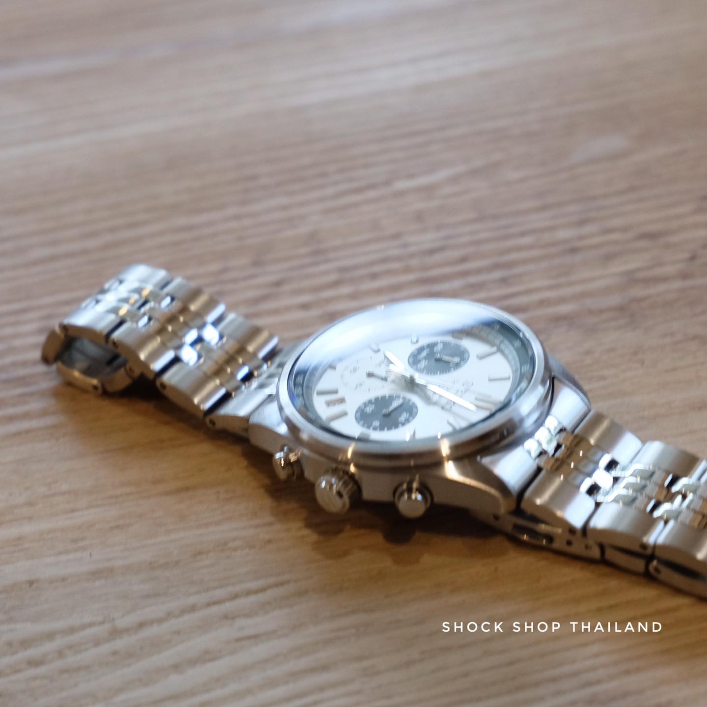 นาฬิกาผู้ชาย SEIKO Quartz Chronograph Racing sports รุ่น SSB425P ไซโก