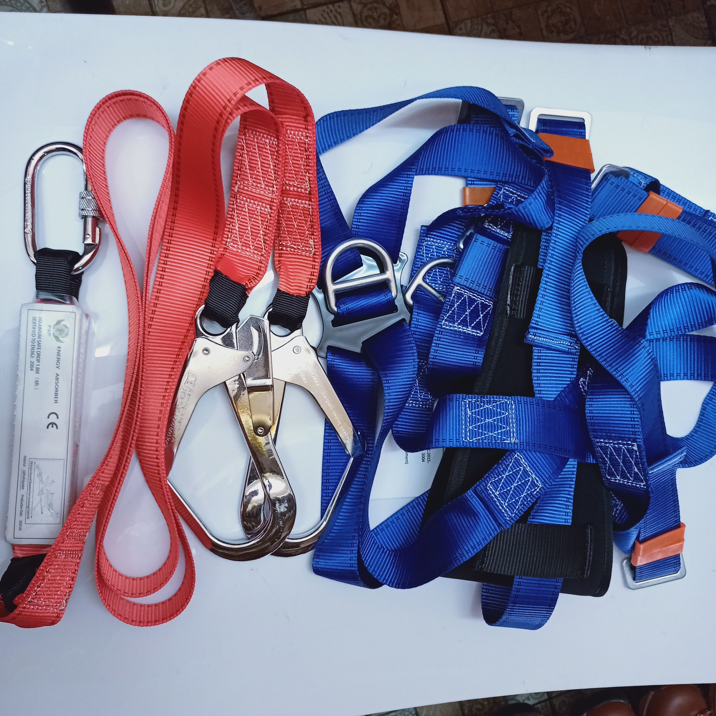 Harness - เข็มขัดเซฟตี้เต็มตัว สีส้ม-น้ำเงิน ZEUS จากอเมริกา เป็นชุดตะขอคู่