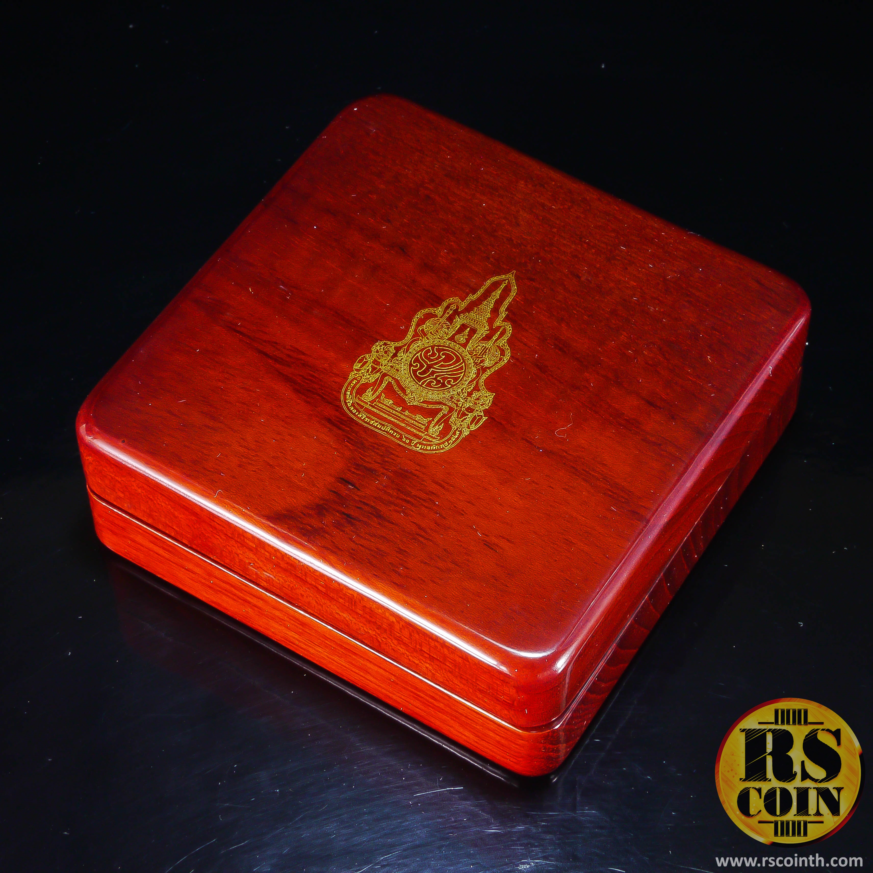 เหรียญกษาปณ์ทองคำขัดเงา-โฮโลแกรม เหรียญกษาปณ์ที่ระลึกพระราชพิธีฉลองสิริราชสมบัติครบ 60 ปี 9 มิถุนายน 2549