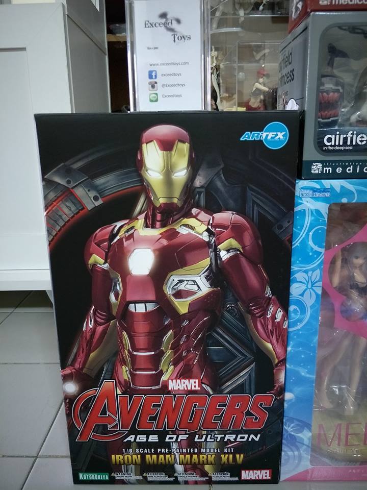IRON MAN MARK 45 ARTFX STATUE