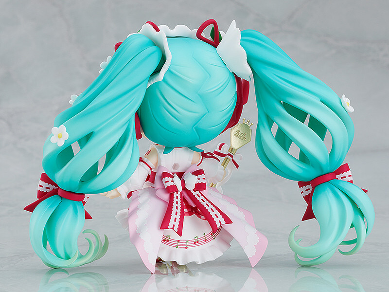 Nendoroid Hatsune Miku 15th Anniversary Ver.