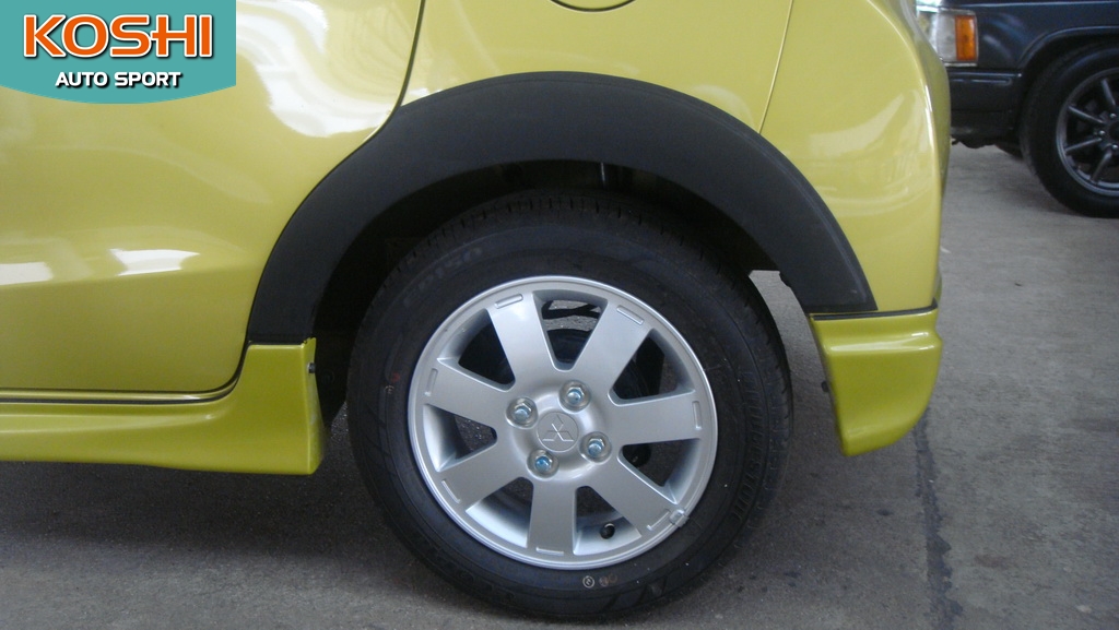 คิ้วล้อหน้า+หลัง(แบบหลบสเกิร์ต) Mitsubishi Mirage 2012 ยี่ห้อ AOS