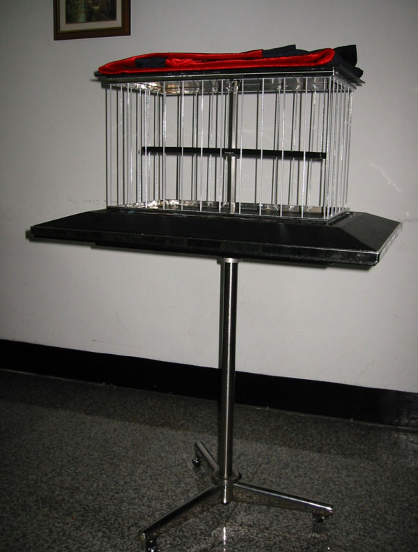 กรงนกหาย Vanishing Dove Cage