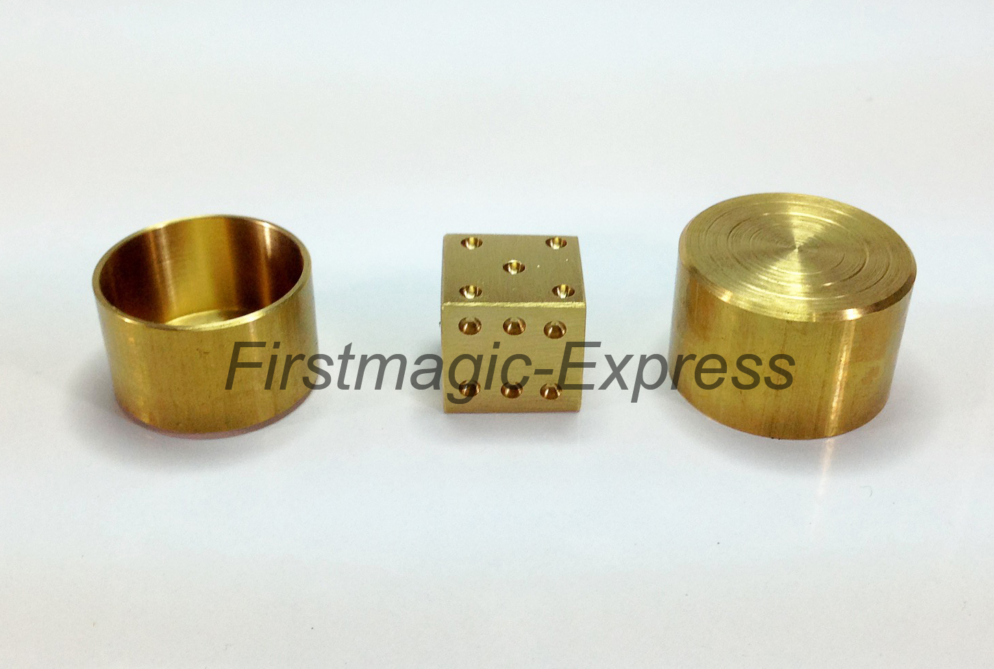 เต๋าทองเหลือง