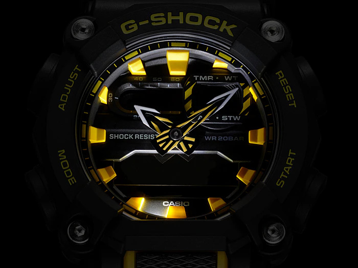 CASIO G-SHOCK นาฬิกาผู้ชาย รุ่น GA-900A-1A9 ซีรีส์ GA-900 จีช็อค