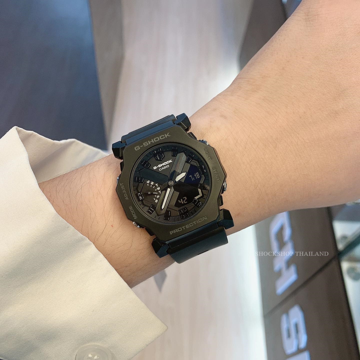 นาฬิกาข้อมือ G-SHOCK รุ่น GA-2300-1A ซีรีส์ GA-2300 จีช็อค
