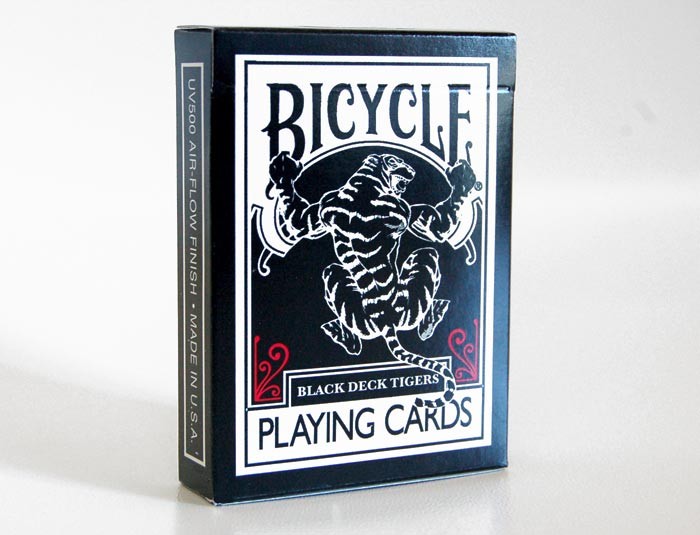 Bicycle Black Tiger Red Pip Playing Cards (UV-500)