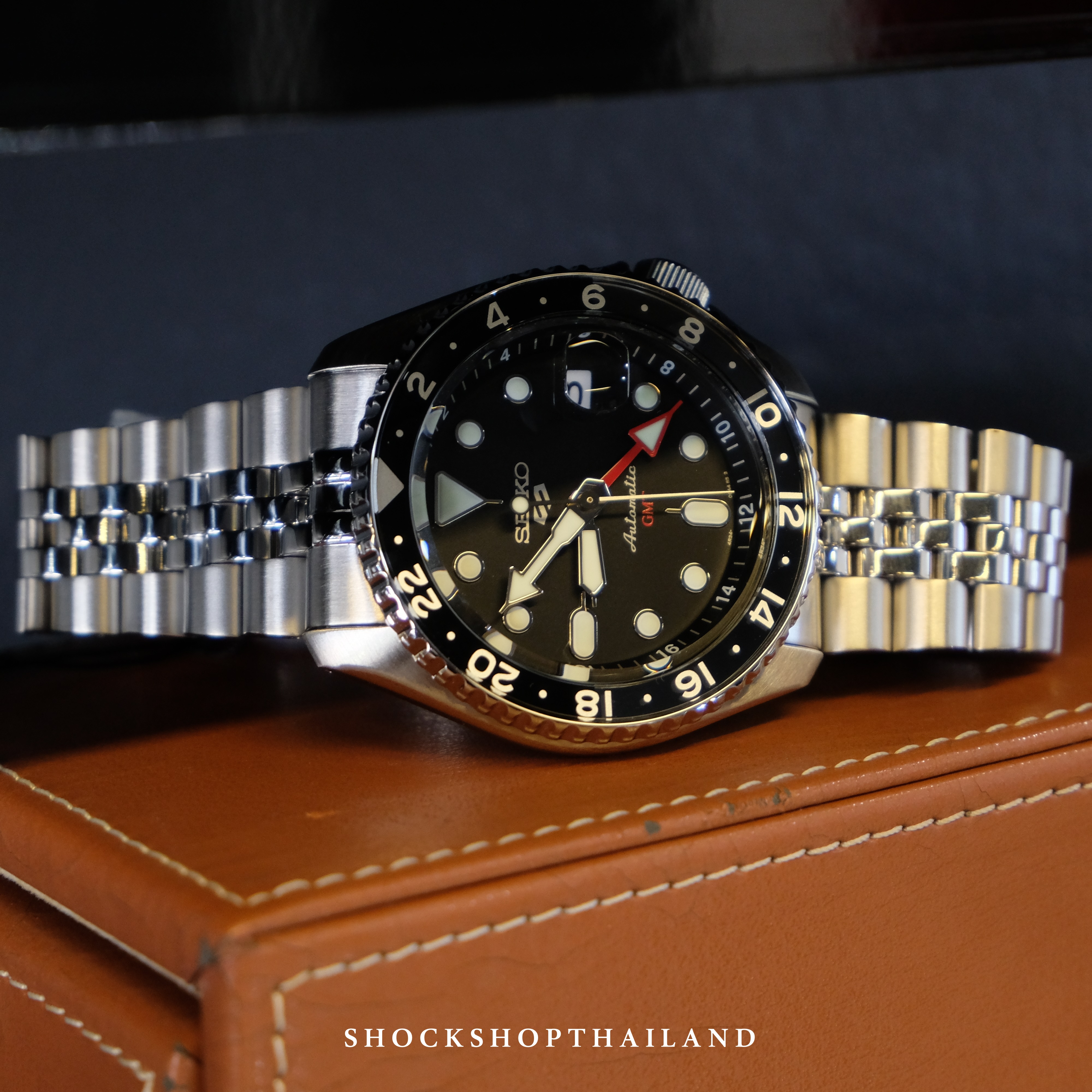 นาฬิกาผู้ชาย SEIKO 5 SPORTS AUTOMATIC G.M.T รุ่น SSK001K ไซโก