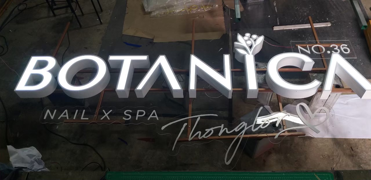 งานป้ายกล่องไฟ