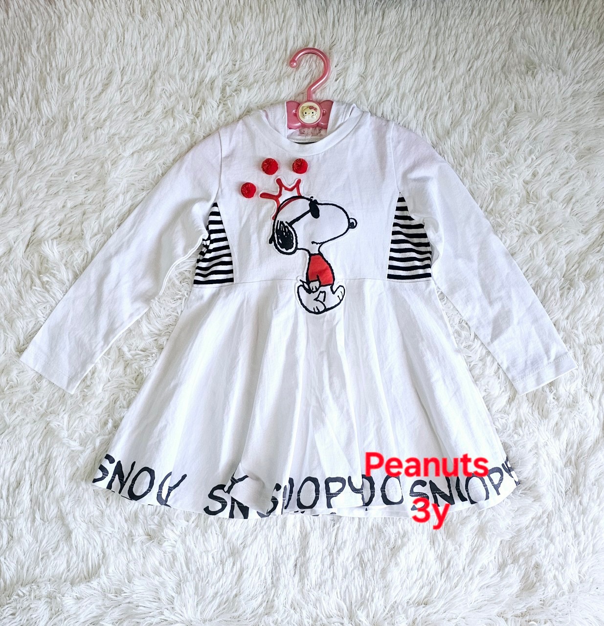 เดรส Peanuts แขนยาว มีฮู้ด สีขาว ไซส์ 3y Snoopy Laugh by ChaLom มือสองเหมือนใหม่ ไม่มีตำหนิ