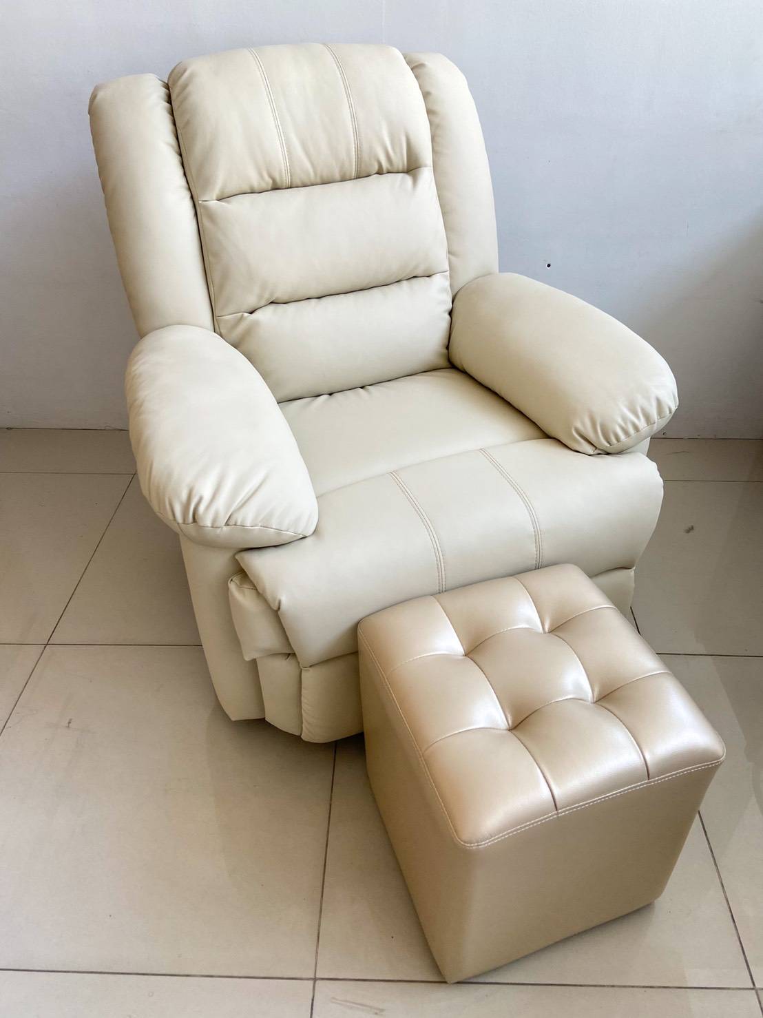 เก้าอี้นวดเท้าปรับระดับได้ Recliner foot massage chair
