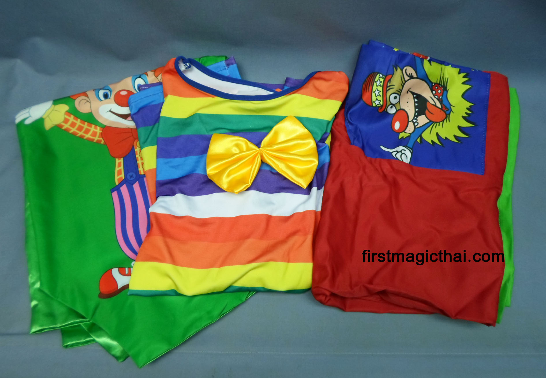 ชุดตลก เขียว 4 ชิ้น