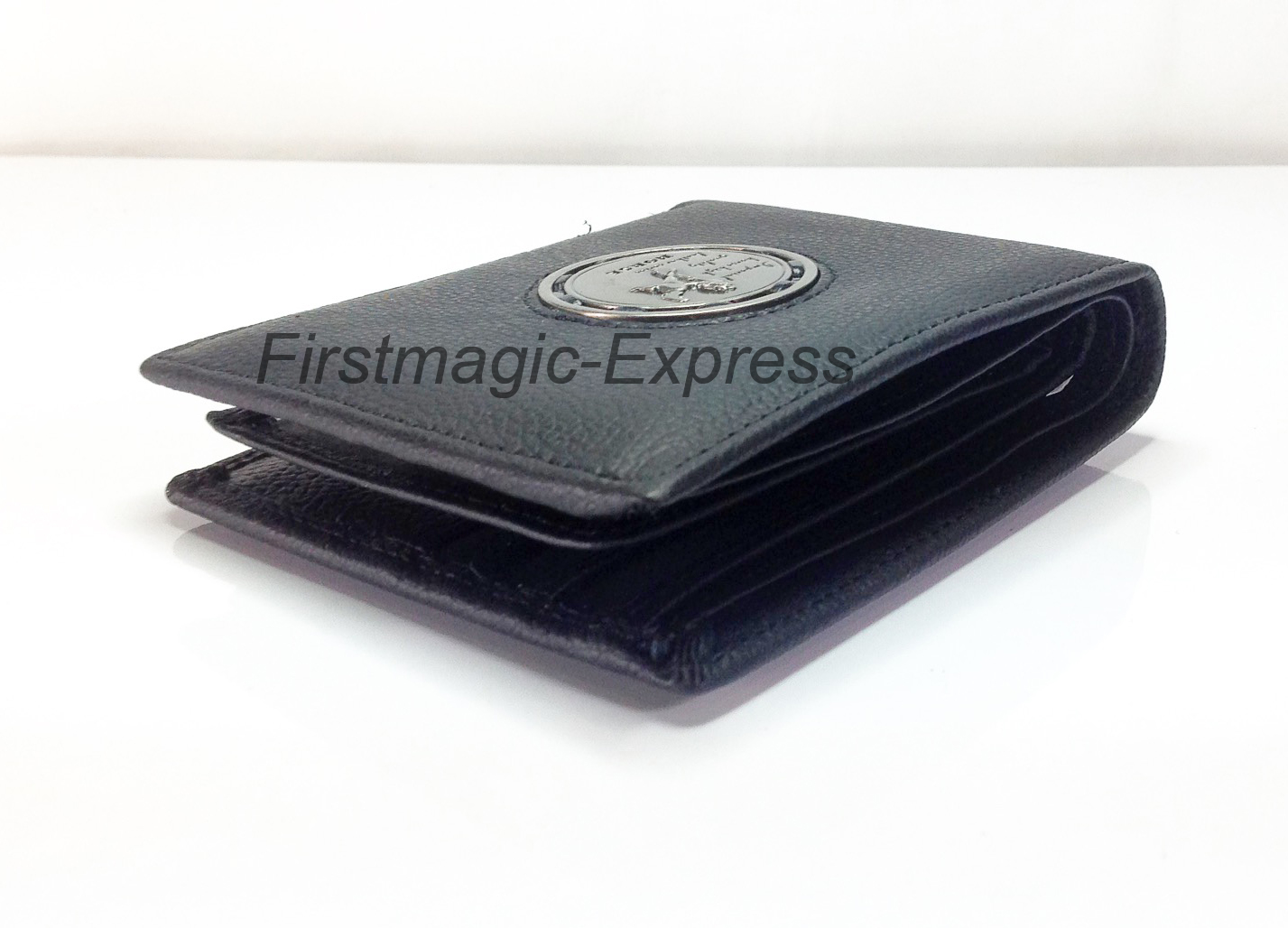 กระเป๋าไฟ