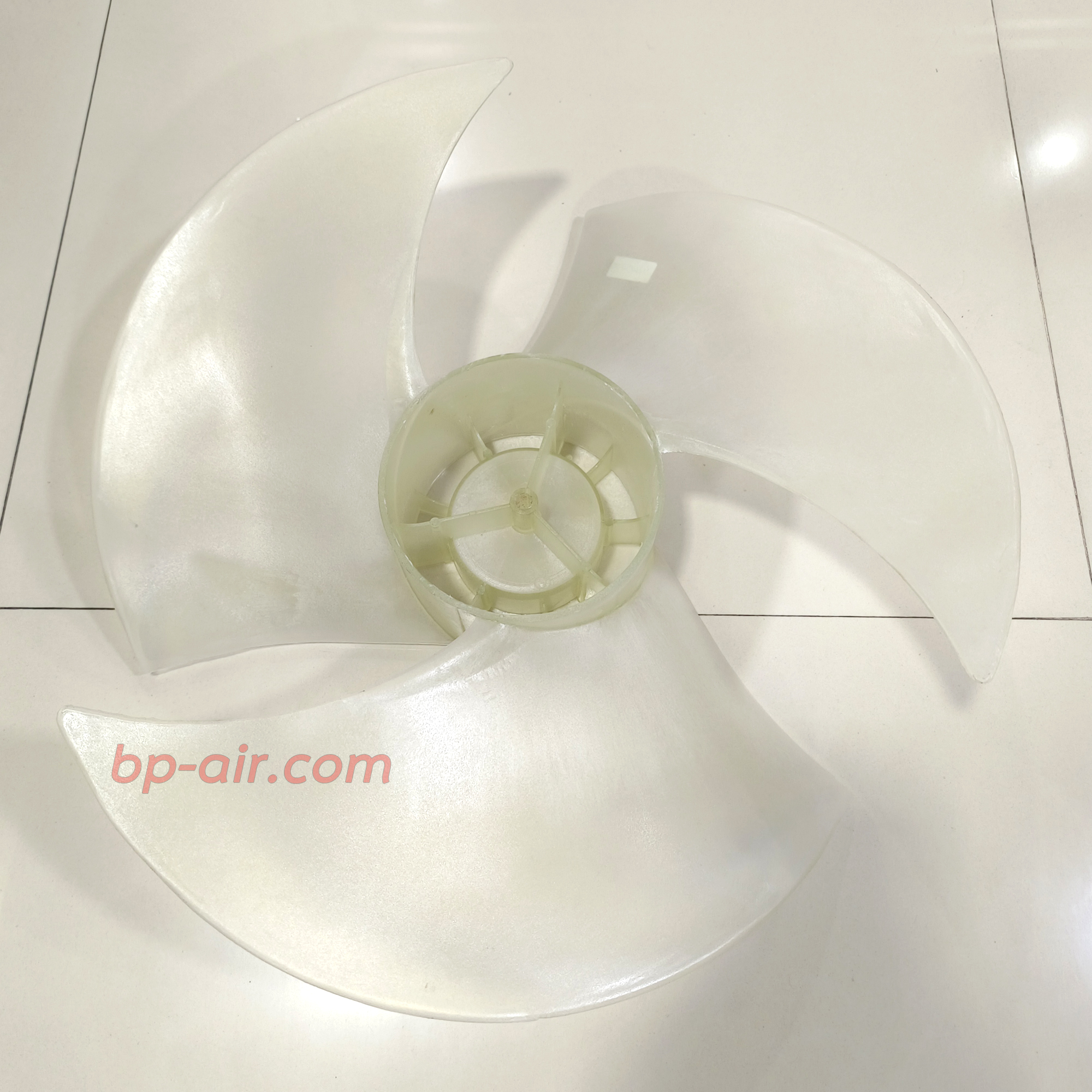 ใบพัดลมคอยล์ร้อน YFHFYC018BAEFA