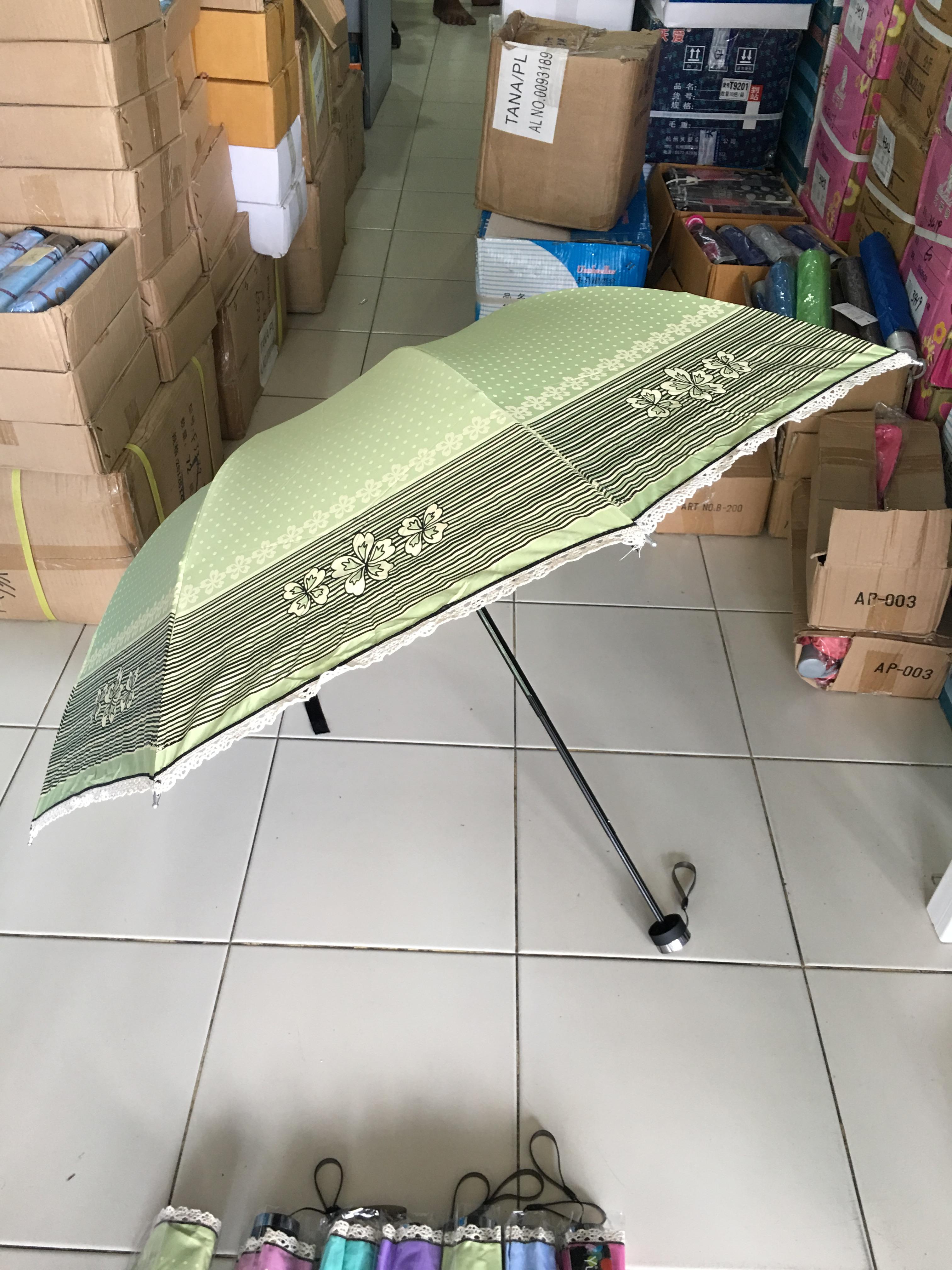 ร่มโค้งมีระบายลูกไม้รหัส 1613