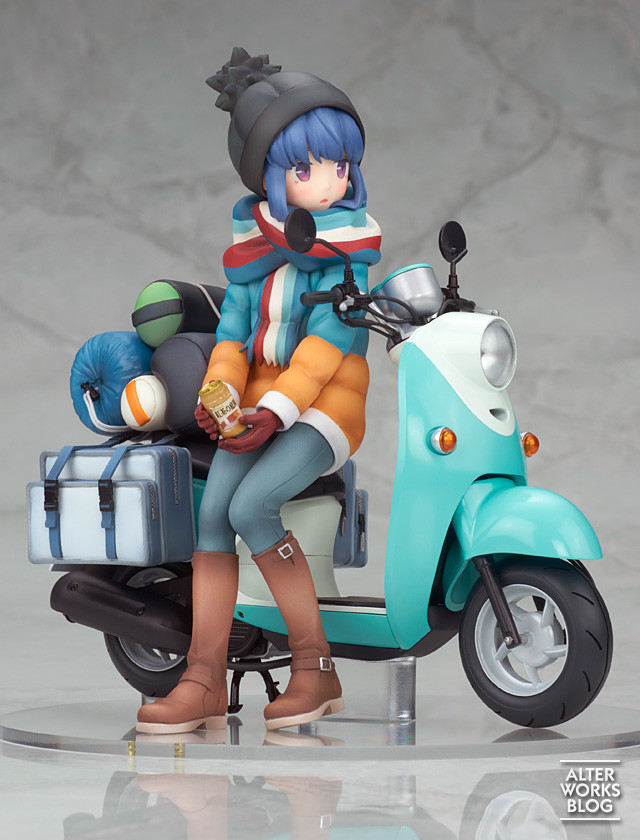 Shima Rin with Scooter