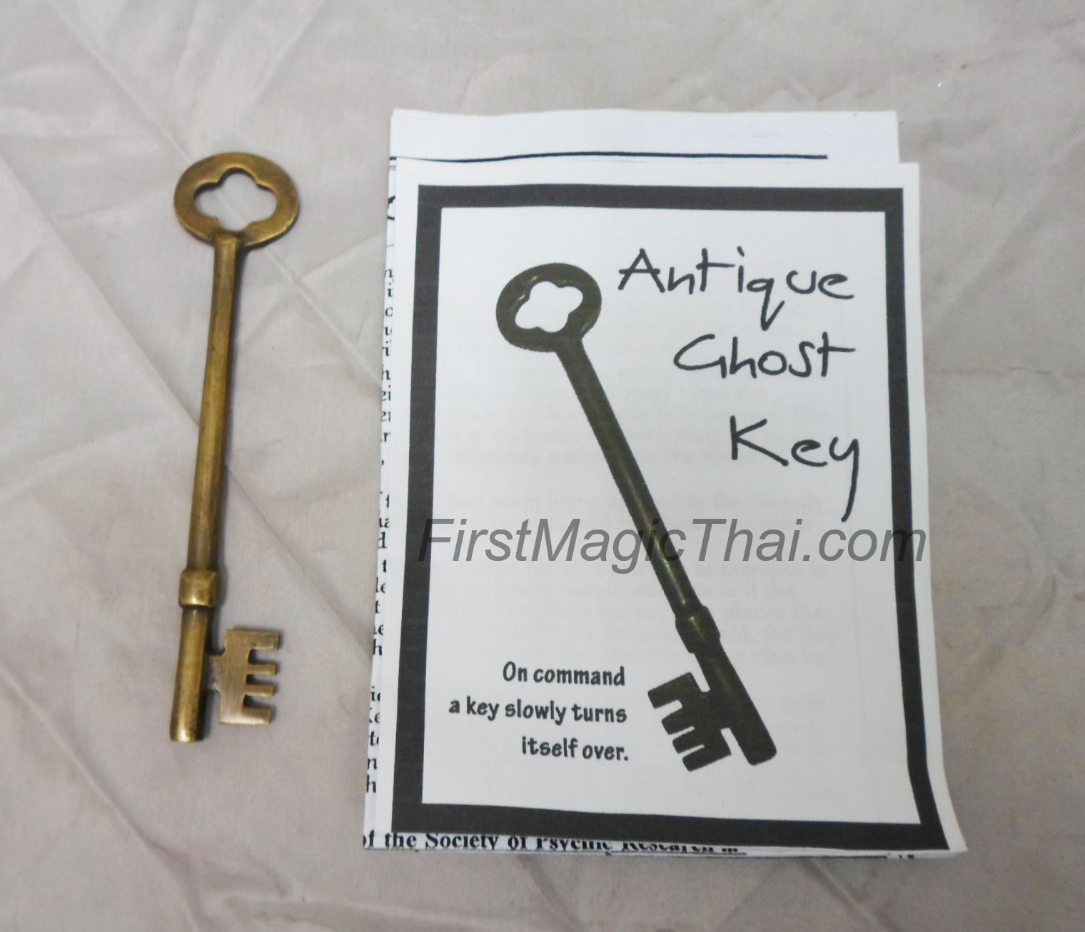 กุญแจผีสิง สีทองแดง (antique ghost key)