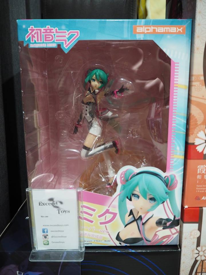 Hatsune Miku - 1/7 - Nijigen Dream Fever ver. (Alphamax)