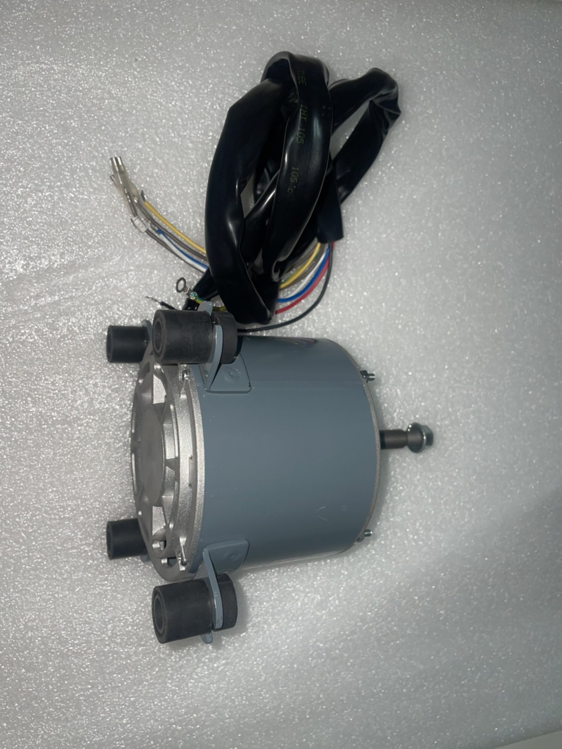 มอเตอร์คอยล์เย็น แอร์ฝังฝ้า 4 ทิศทาง YORK PM310699