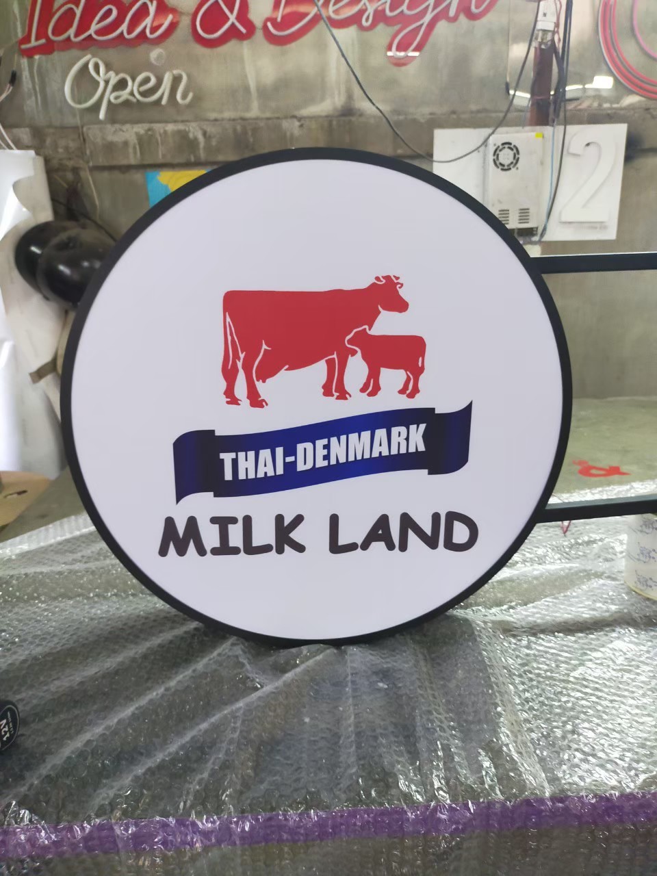 งานป้ายกล่องไฟ