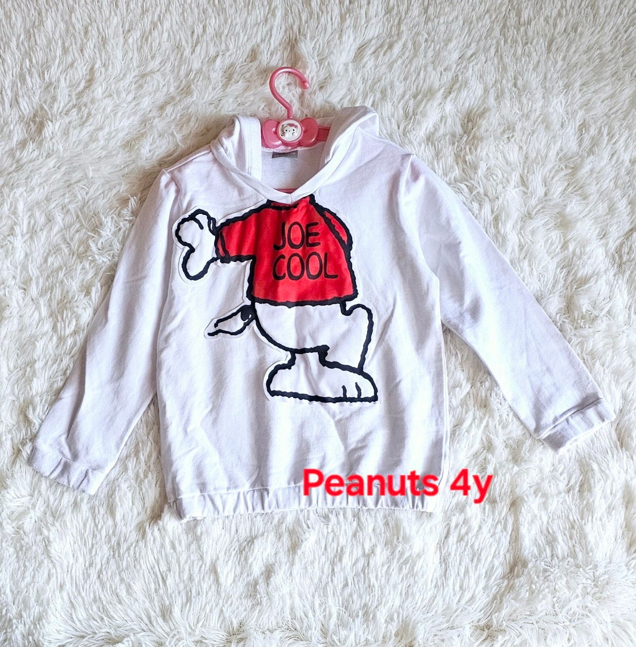Peanuts ไซส์ 4y เสื้อกันหนาว Jacket สีขาว แขนยาว มีฮู้ด Snoopy Laugh by ChaLom มือสอง เหมือนใหม่ ไม่มีตำหนิ