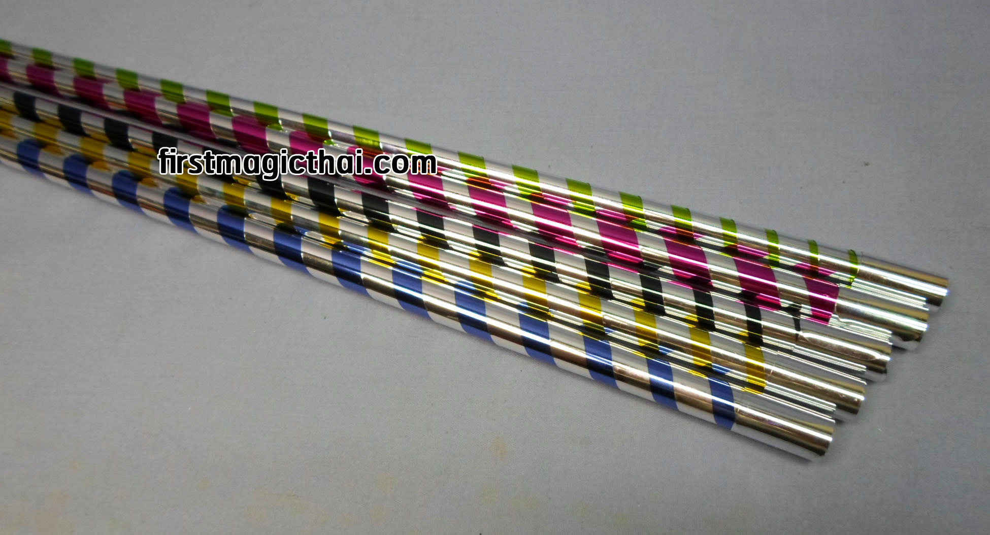 ริบบิ้นเป็นไม้เท้า สีชมพู คาดเงิน