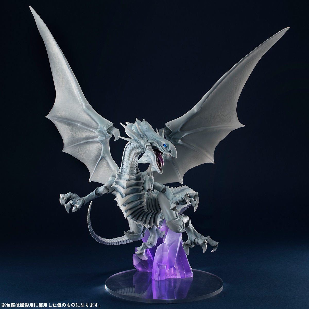Blue-Eyes White Dragon - Art Works Monsters (Re-run)