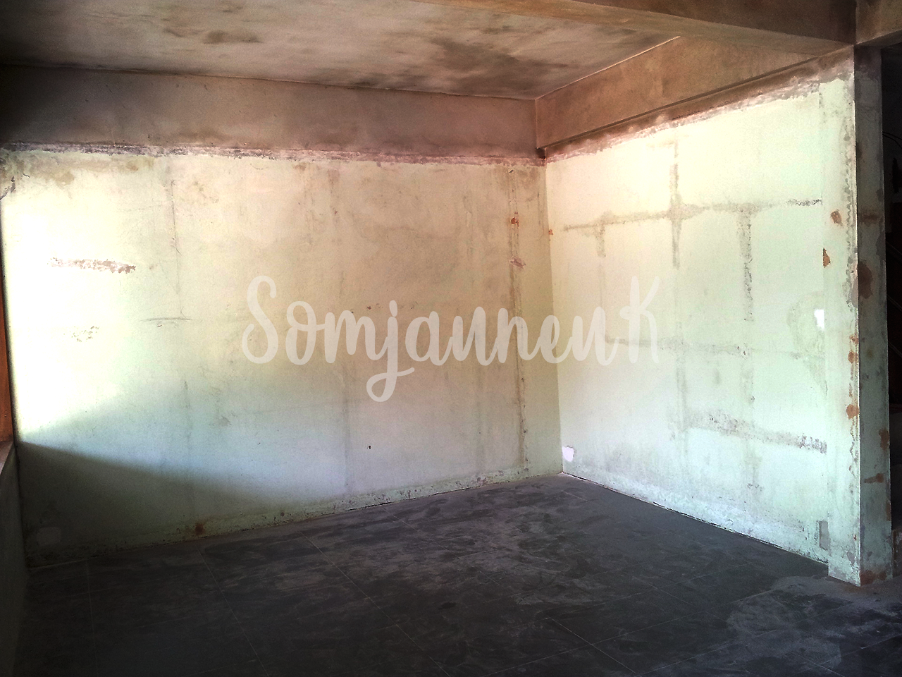 ฉาบผนังปูนลอฟท์บ้านเดี่ยว ซุ้มหน้าบ้าน ห้องรับแขก โถงบันได พื้นที่รวม 60 ตร.ม. @บ้านเดี่ยวคุณาลัย บางขุนเทียน