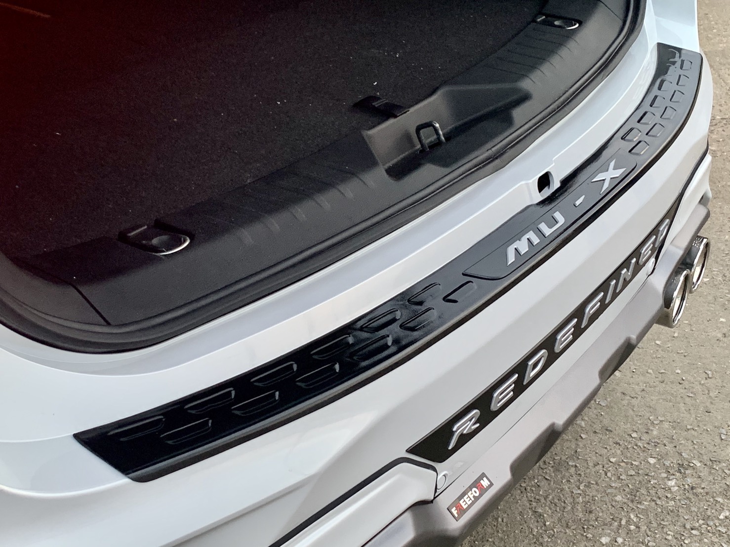 ชุดแต่ง Isuzu Mu-X 2021 By Redefined