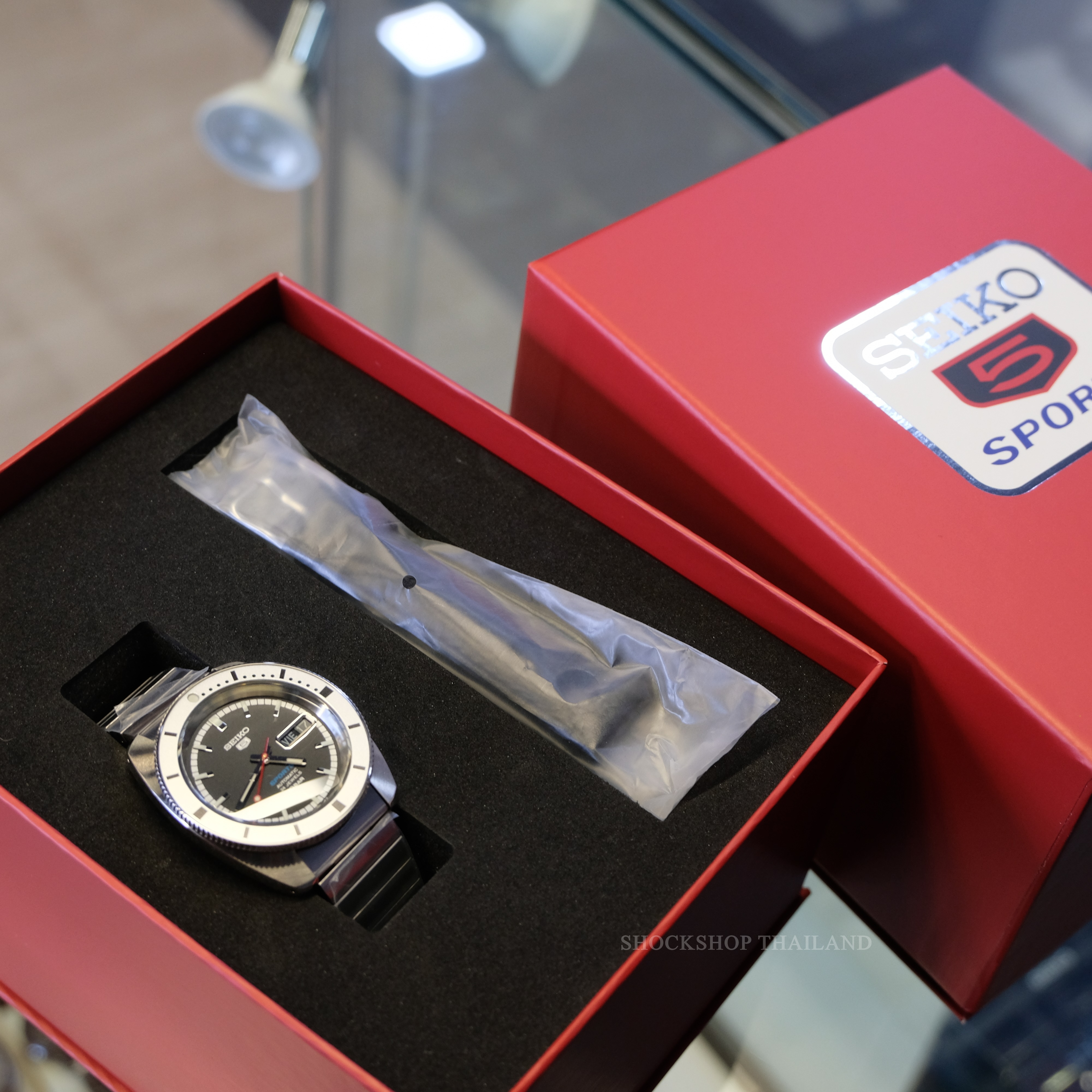 นาฬิกาผู้ชาย SEIKO 5 Sports ‘Ash Blue’ 1968 Limited Edition รุ่น SRPL05K ไซโก