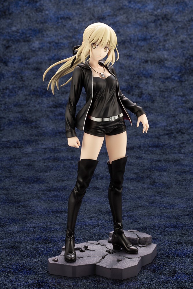 Saber/Altria Pendragon Casual ver.