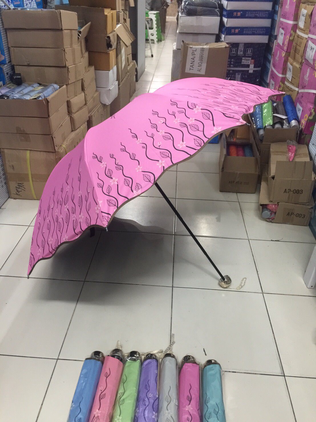 ร่มโค้งแฟชั่นยูวีดำ รหัส 9201