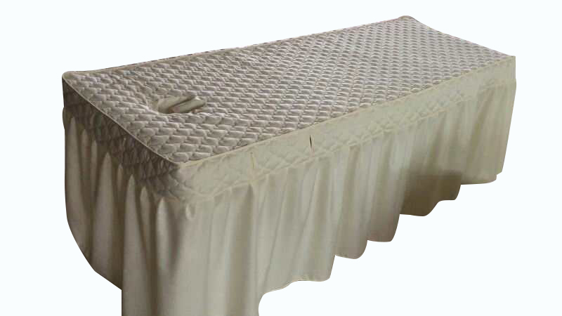 ผ้าคลุมเตียง Luxury Quilted design ขนาด 186x60x60 cm สีครีมไข่ไก่