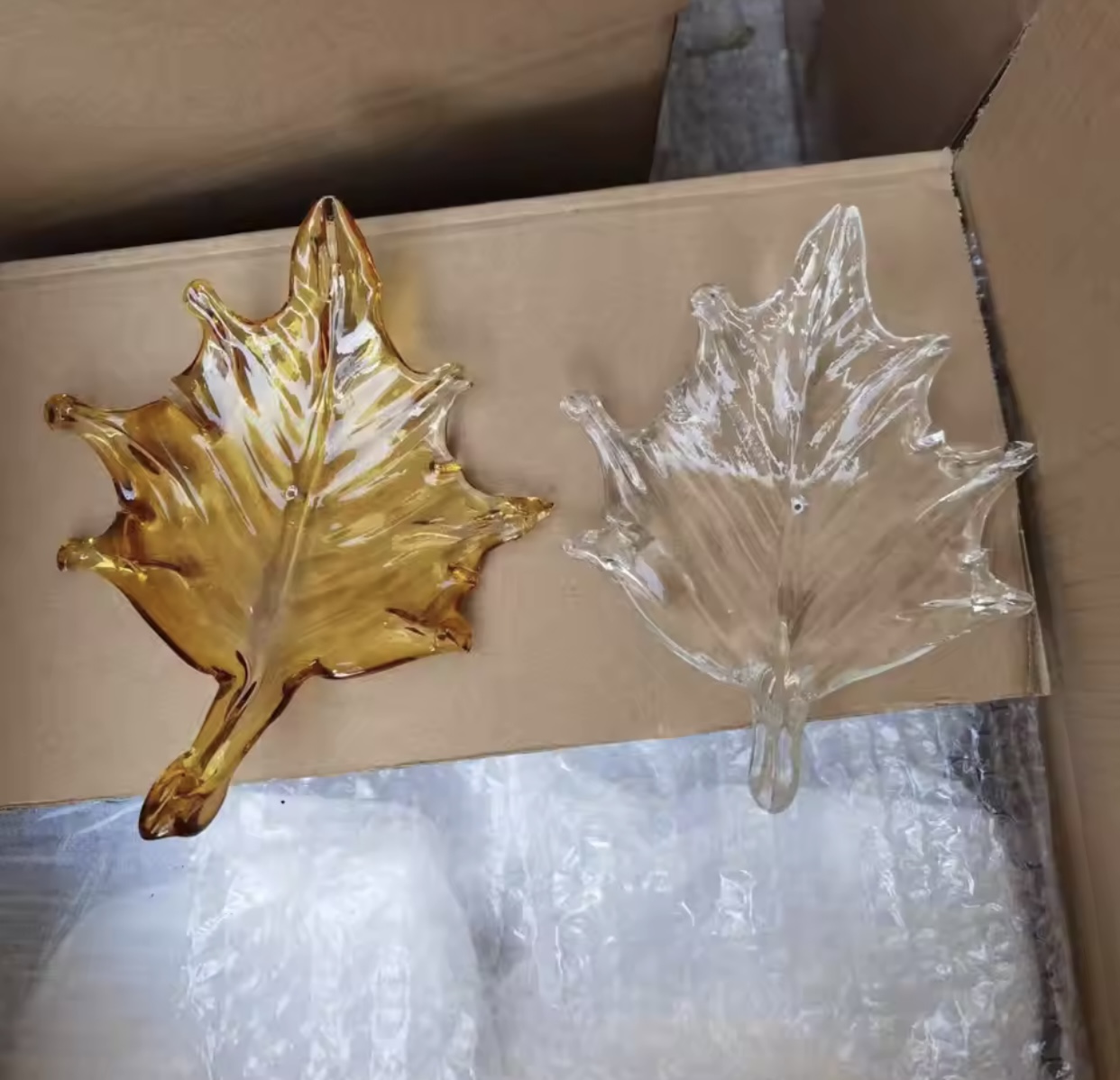 Maple Leaves crystal glass สำหรับ ไฟระย้า โคมไฟ โคมแขวน ไฟเพดาน โคมระย้า ไฟแขวน ไฟกิ่ง ไฟช่อ โคมไฟแขวน