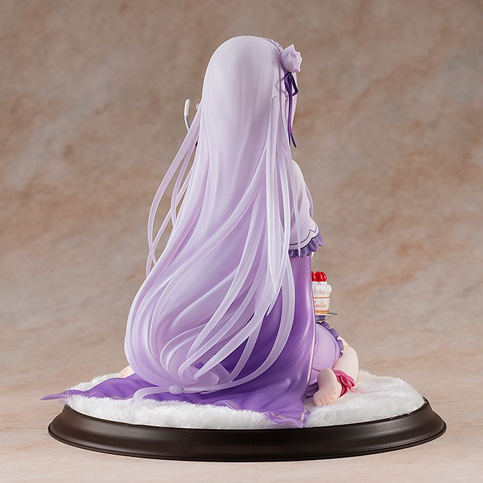 Emilia : Birthday Cake Ver.