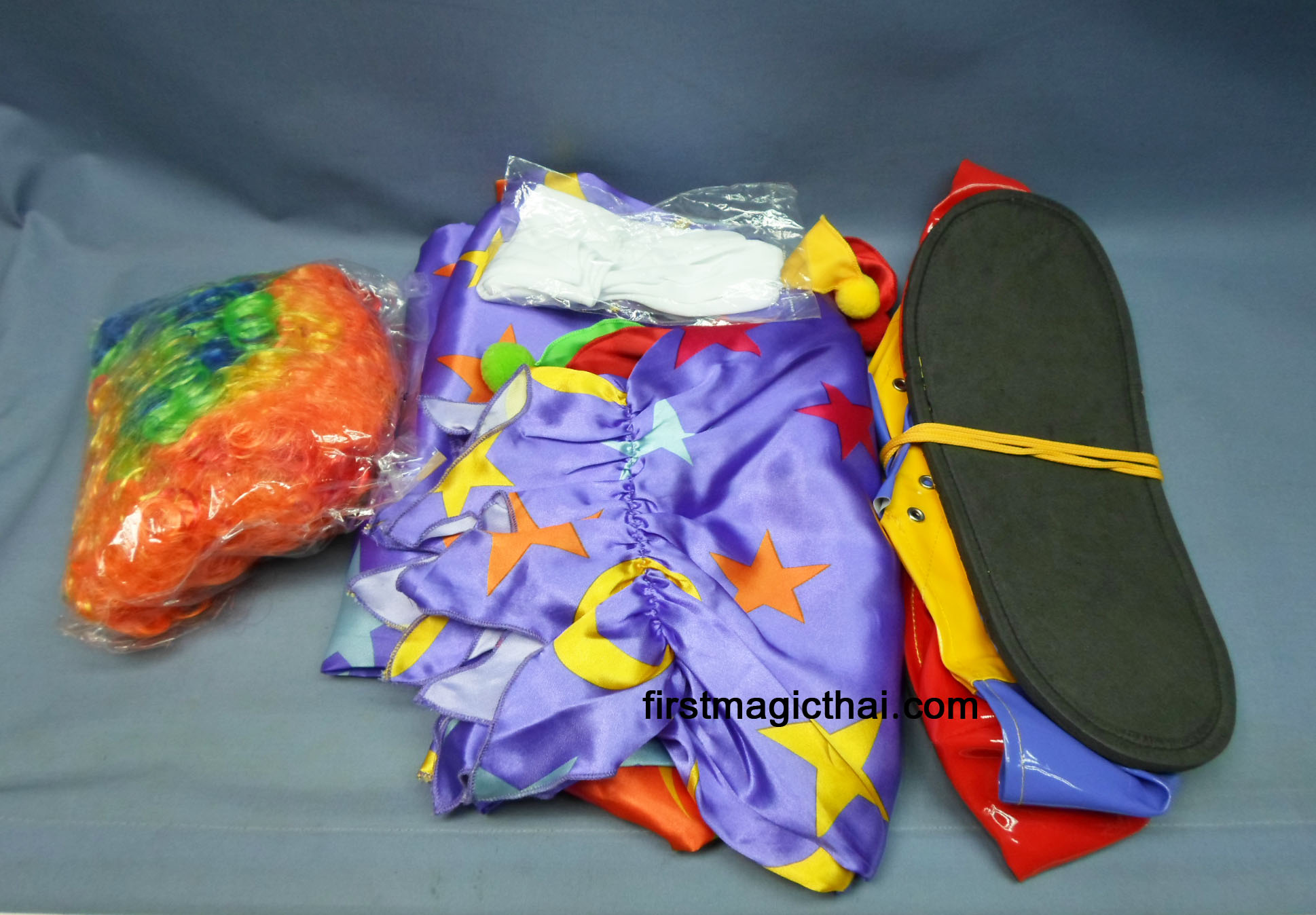 ชุดตลก + รองเท้า + วิก + ถุงมือ