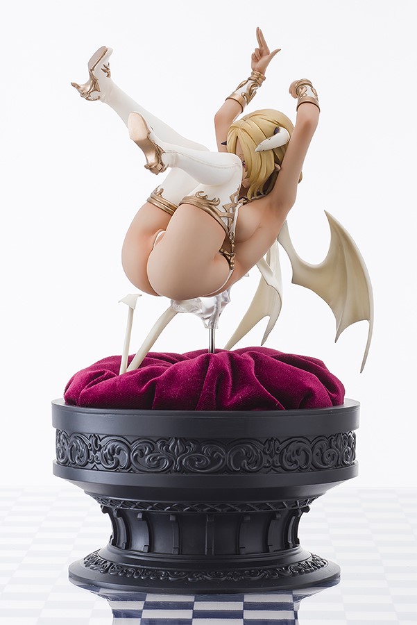Caress of Venus Houtengeki Figure Collection - "Laura Mischief"