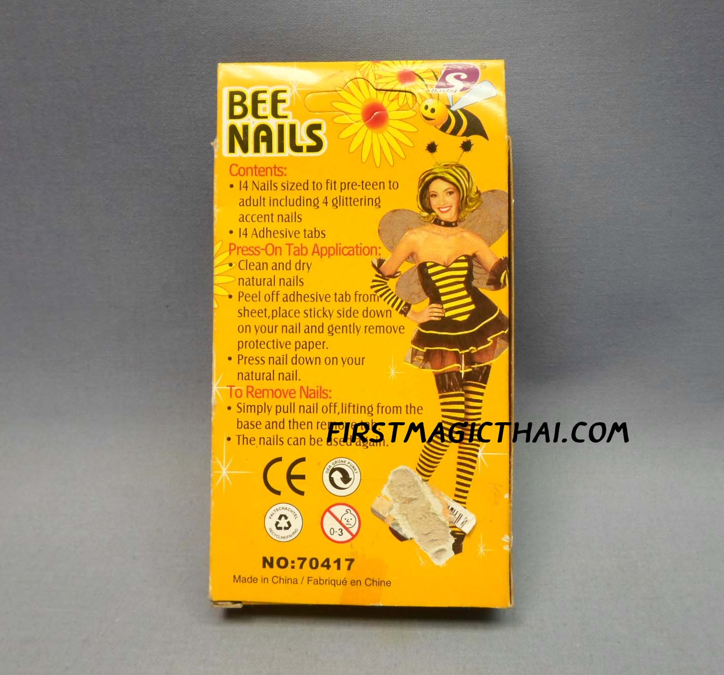 เล็บ ลายผึ้ง