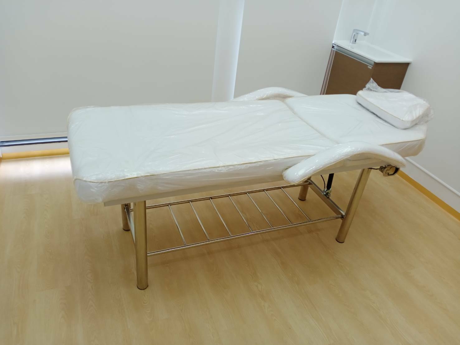 เตียงทำทรีทเม้นท์ สำหรับเตียงนวดหน้า สักคิ้ว ต่อขนตา