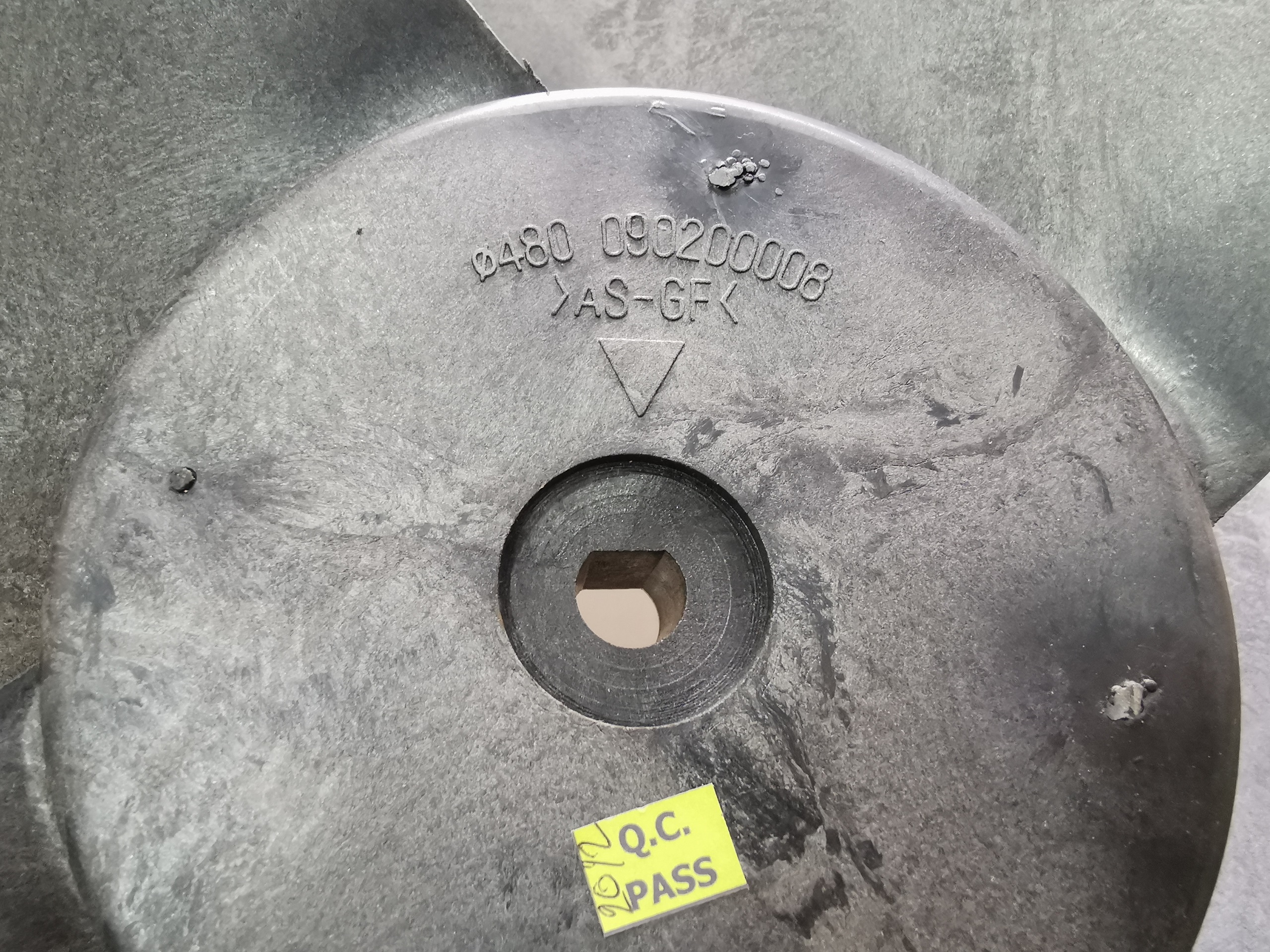 ใบพัดลมคอยล์ร้อน VC18-24/480mm.