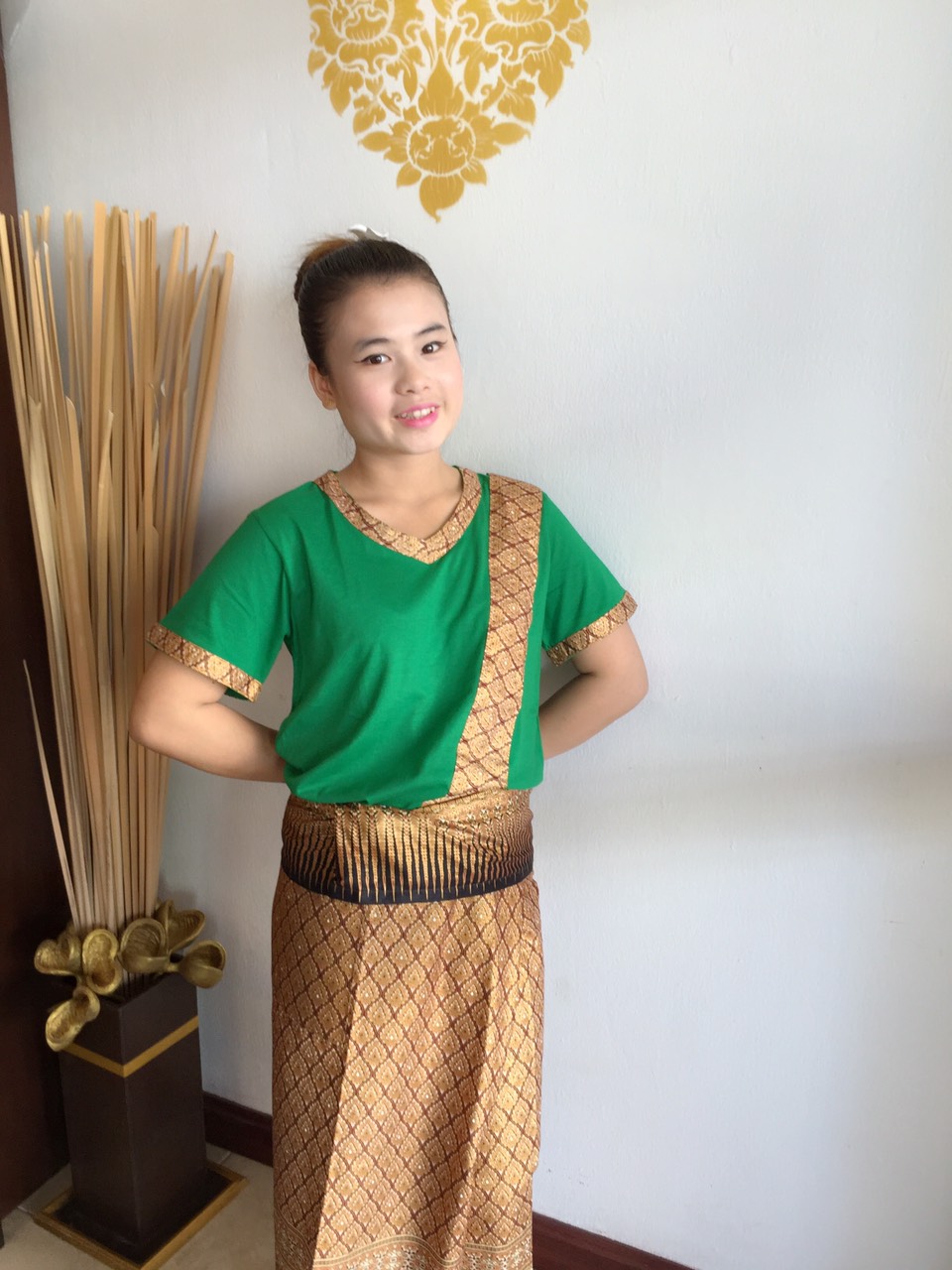ชุดพนักงานนวด สีเขียวเข้ม